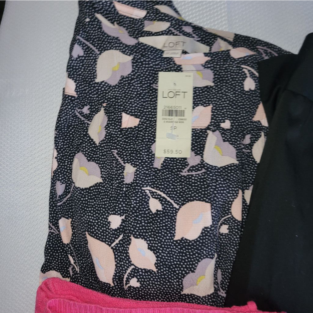 Women's LOFT & L.O.G.G. Clothing Bundle - Size XS/S/6 - Black/Pink/Gray - Picture 6 of 6